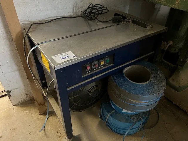 Mobiele semi automatic strapping machine - afbeelding 1 van  7