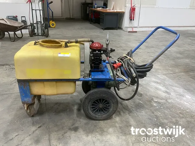 Mobiele spuitmachine - afbeelding 2 van  8