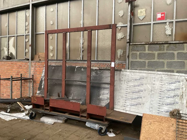 Mobiele stalen raambok - afbeelding 1 van  7