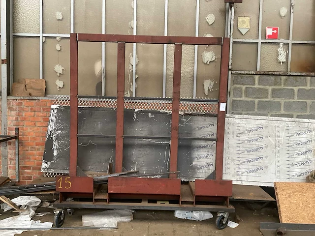 Mobiele stalen raambok - afbeelding 3 van  7