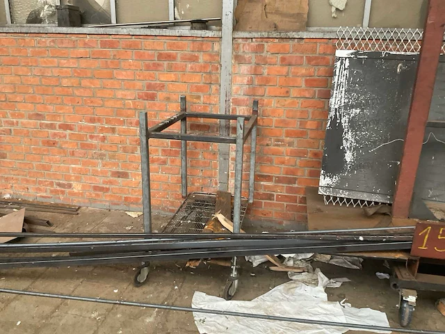 Mobiele stalen raambok - afbeelding 5 van  7
