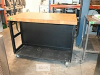 Mobiele tafel met houten blad - afbeelding 2 van  7