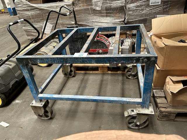 Mobiele tafel - afbeelding 1 van  3