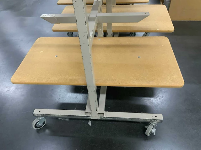 Mobiele tafels (10x) - afbeelding 4 van  4