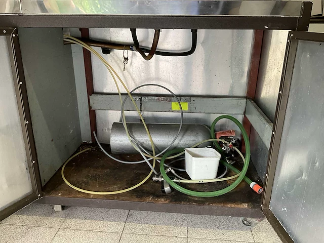 Mobiele tapinstallatie met spoelbak - afbeelding 8 van  8