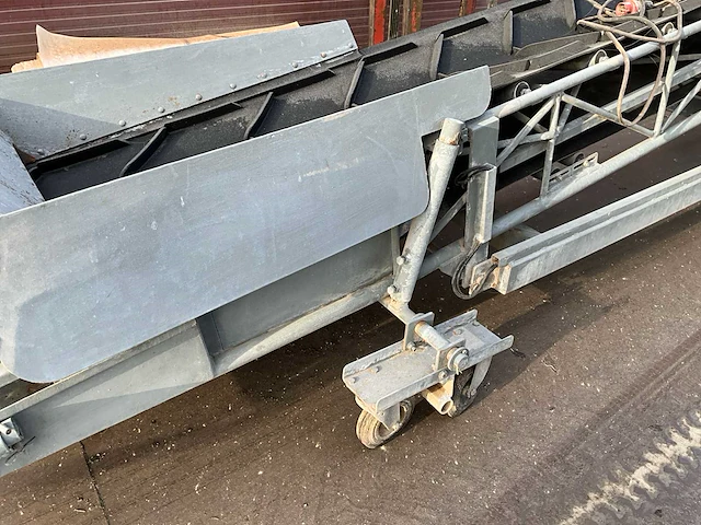 Mobiele transportband 380v 11000mm hydraulisch verstelbaar - afbeelding 12 van  16