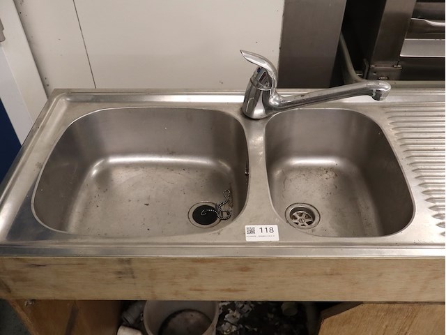 Mobiele wastafel - afbeelding 2 van  3