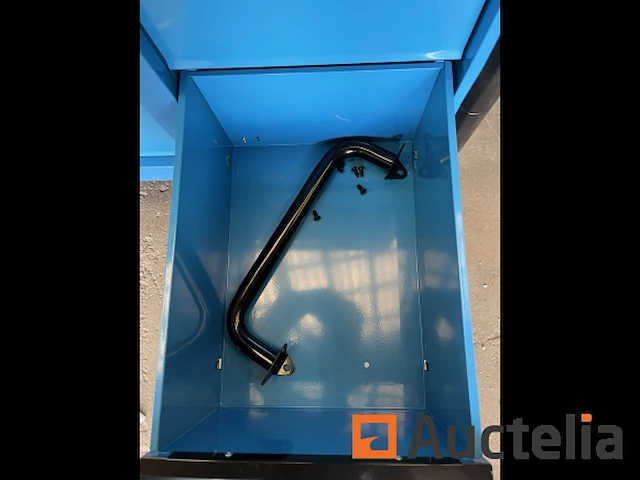 Mobiele werkplaatswagen xxxl 12 laden waarvan 6 gevuld - afbeelding 17 van  23