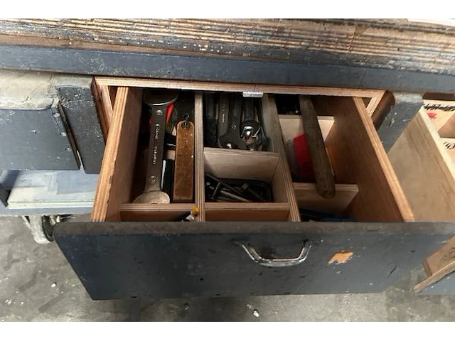 Mobiele werktafel - afbeelding 2 van  7