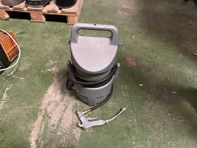 Mobiele zandstraler rodcraft type model 8112 - afbeelding 1 van  4