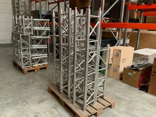 Mobiltruss quatro40105 aluminium truss (16x) - afbeelding 1 van  4