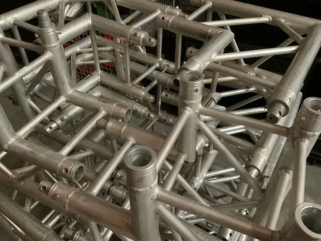 Mobiltruss quatroa40405 aluminium truss (16x) - afbeelding 4 van  4
