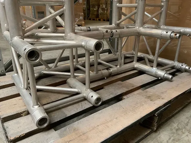 Mobiltruss quatroa40805 aluminium truss (4x) - afbeelding 3 van  4