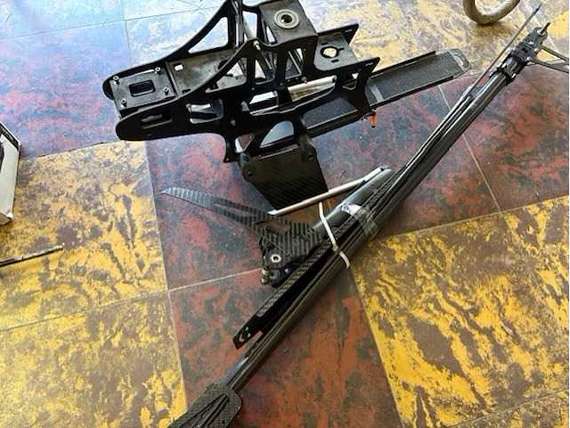 Modelbouw uitrusting - drones - afbeelding 4 van  16
