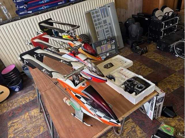 Modelbouw uitrusting - drones - afbeelding 6 van  16