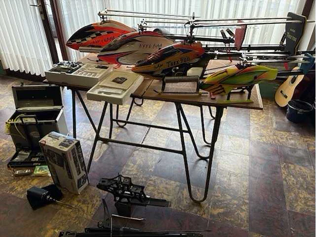 Modelbouw uitrusting - drones - afbeelding 10 van  16