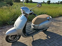 Moden - e-cruise f10 - e-scooter - afbeelding 1 van  13