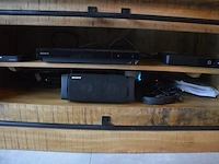 Modern houten tv meubel afm. 200x45x51 met 2 schuifdeuren 4 laden, bluetooth speaker sony srs-xb33, blu-ray speler sony , partij blu-ray films - afbeelding 2 van  6