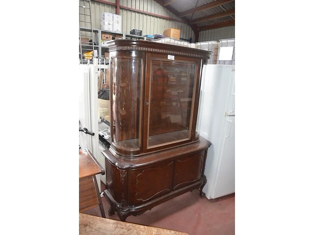 Modern rek 4 leggers afm. 100x36x136, vitrinekast 2 deuren 1 glazen deur afm. 100x44x180, verrijdbaar tv meubel afm. 70x52x70, salontafel houten blad metalen onderstel afm. 113x48x48 - afbeelding 3 van  9