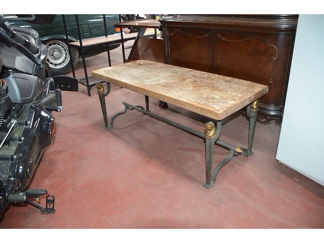 Modern rek 4 leggers afm. 100x36x136, vitrinekast 2 deuren 1 glazen deur afm. 100x44x180, verrijdbaar tv meubel afm. 70x52x70, salontafel houten blad metalen onderstel afm. 113x48x48 - afbeelding 5 van  9