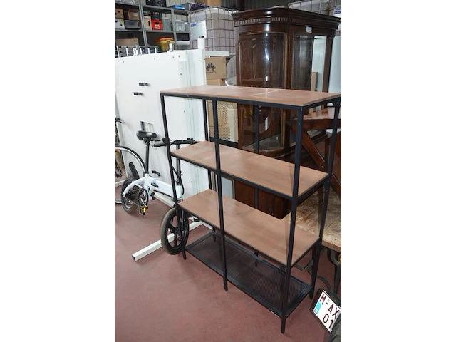 Modern rek 4 leggers afm. 100x36x136, vitrinekast 2 deuren 1 glazen deur afm. 100x44x180, verrijdbaar tv meubel afm. 70x52x70, salontafel houten blad metalen onderstel afm. 113x48x48 - afbeelding 9 van  9