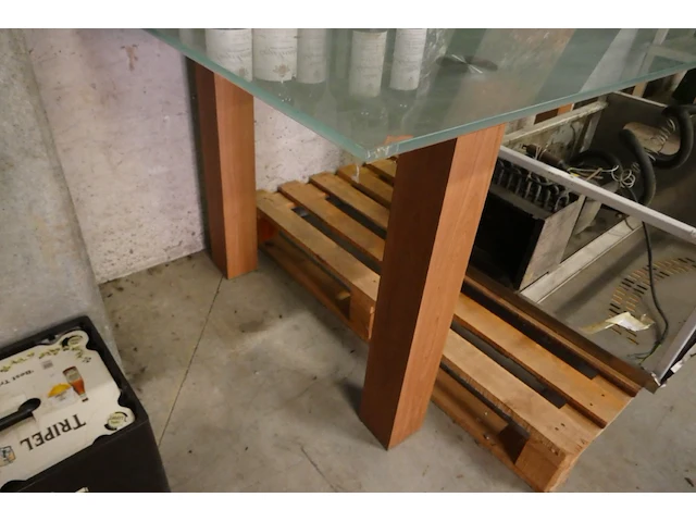 Moderne eetkamertafel met glazen blad - afbeelding 3 van  3