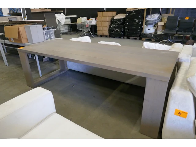 Moderne houten eettafel toonzaalmodel trybou - afbeelding 2 van  3