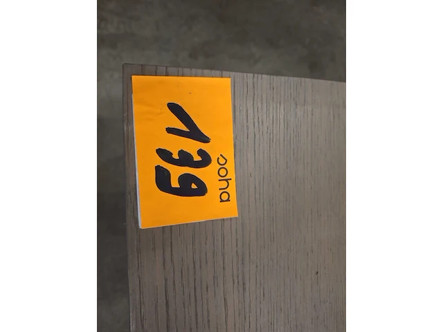 Moderne houten tafel - afbeelding 1 van  5