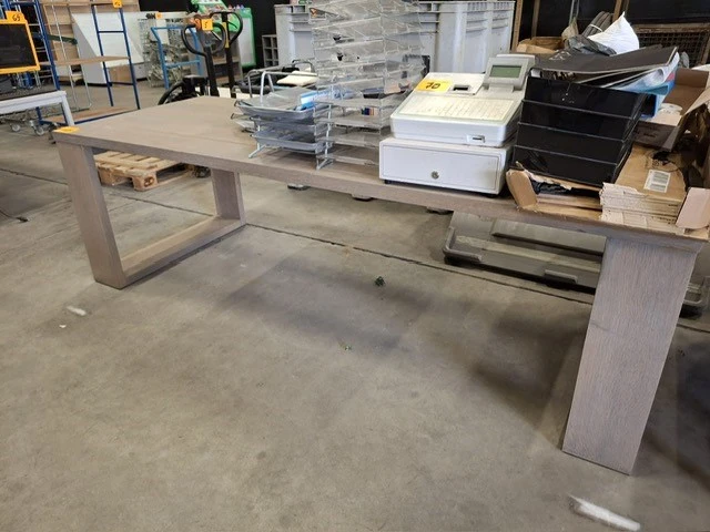 Moderne houten tafel - afbeelding 2 van  5