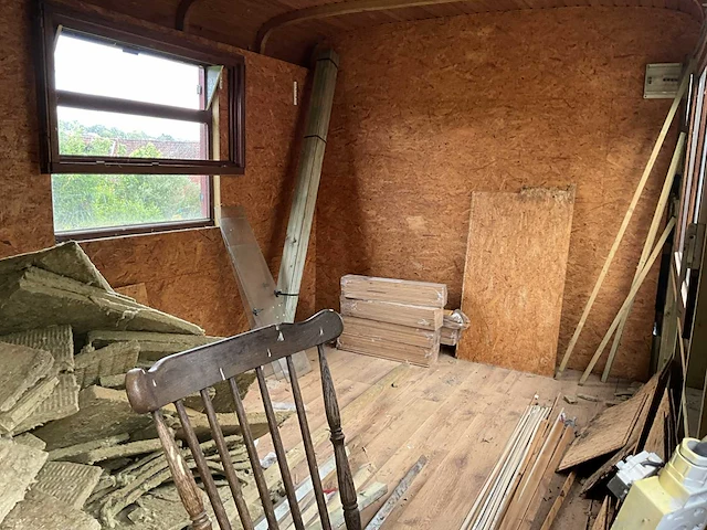 Moderne houten woonwagen / pipowagen - afbeelding 8 van  10