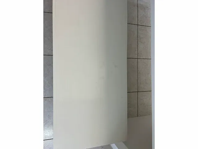 Moderne lage tafel - afbeelding 4 van  4