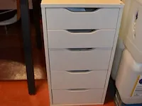 Moderne lichtkleurig l-vormig bureel zwart onderstel , ladenblok 3 laden, rolladeblok grijs 5 laden, rolbureelstoel zwart (3,4) - afbeelding 10 van  10