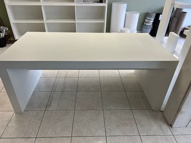 Moderne tafel - afbeelding 3 van  3