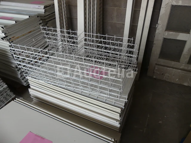 Modulaire metalen rekken - afbeelding 7 van  8