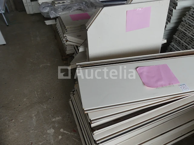 Modulaire metalen rekken - afbeelding 8 van  9