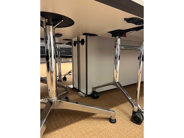 Modulaire vergadertafel - conference table - afbeelding 20 van  21