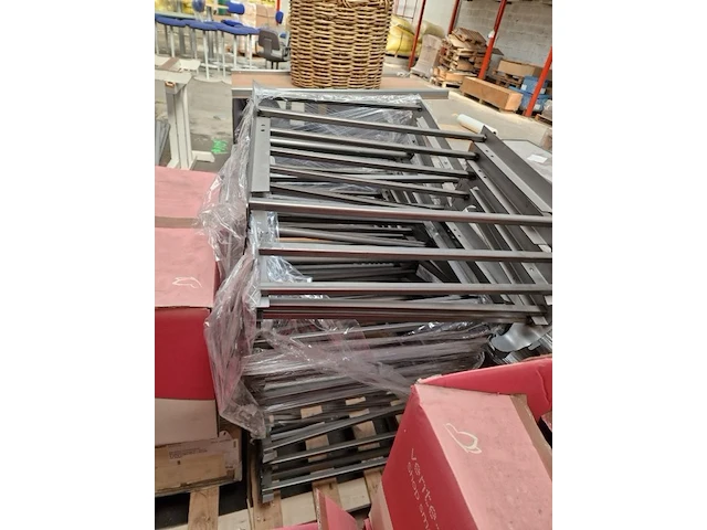 Modulaire winkel of magazijn inrichting, merk animal - afbeelding 28 van  30