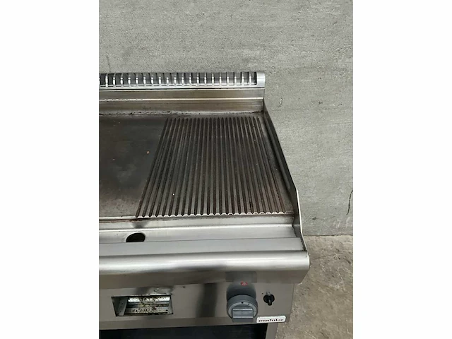 Modular 70/70 ftrg gasgestookte grill en bakplaat - afbeelding 5 van  6