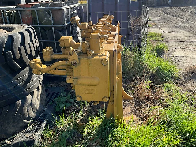 Moederventielblok caterpilar 349e - afbeelding 4 van  6