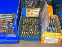 Moeren, ankerbouten, bouten - afbeelding 5 van  9