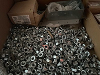 Moeren m10 en dozen schroeven - afbeelding 3 van  7