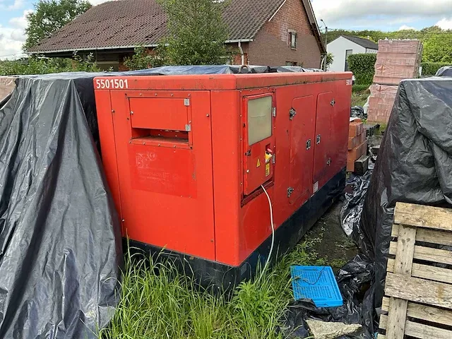 Moes imt 1600-4 stroomgenerator 160kva - afbeelding 1 van  9