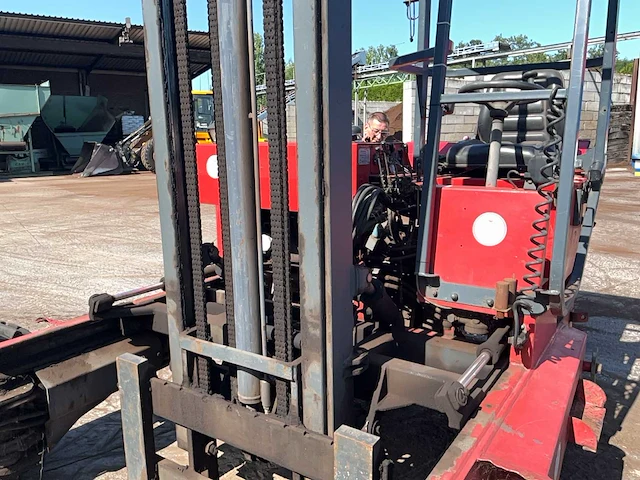 Moffett meeneemheftruck - afbeelding 25 van  34