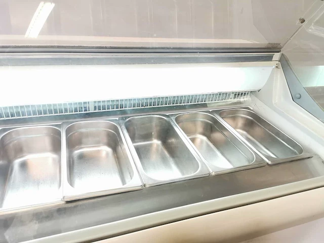 Mondial group srl - e1420m2800 - ijsvitrine vriezer - afbeelding 3 van  3
