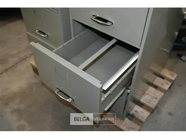 Mondial metalen dossierkast 4 lades afm ± 48x75x134. - afbeelding 2 van  2