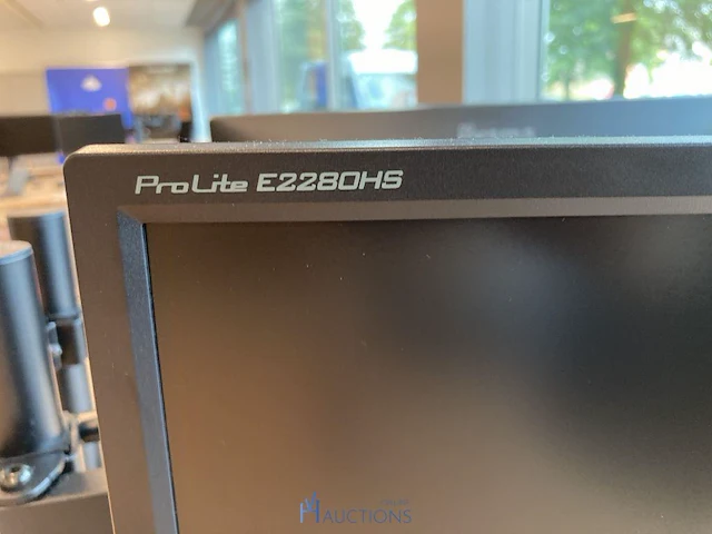 Monitor fabr. iiyama met dockingstation - afbeelding 2 van  7