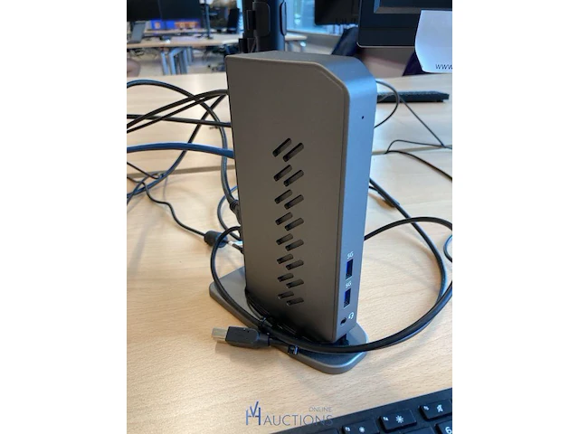 Monitor fabr. iiyama met dockingstation - afbeelding 3 van  7