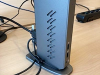 Monitor fabr. iiyama met dockingstation - afbeelding 3 van  7