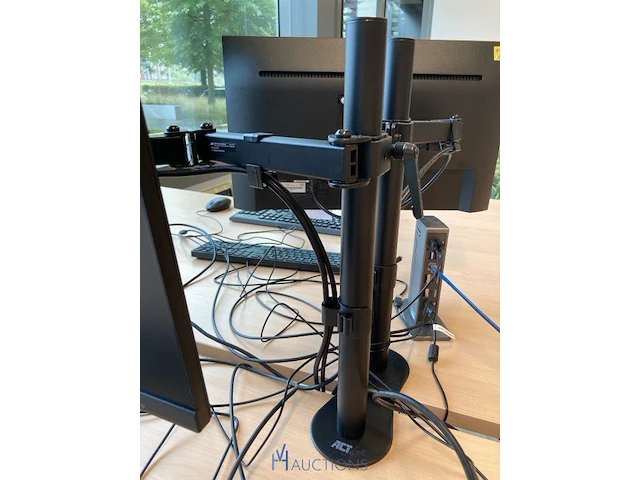 Monitor fabr. iiyama met dockingstation - afbeelding 6 van  7