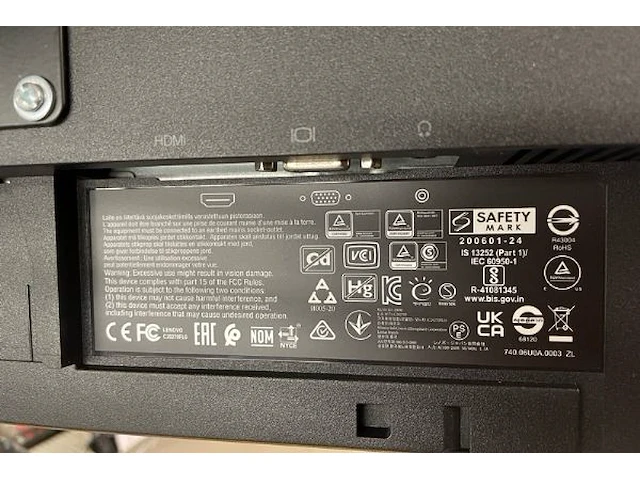 Monitorbeugel met 2 lenovo schermen - afbeelding 2 van  4